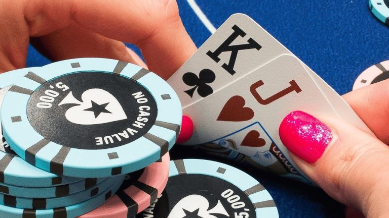Hướng dẫn cách chơi Mini Poker 68 game bài đơn giản